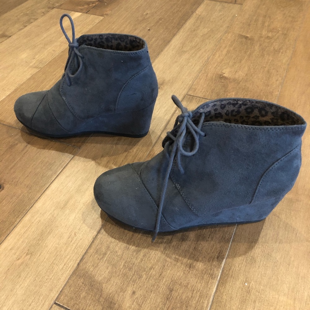 City Classified Gray booties.  Size 7. Never worn.